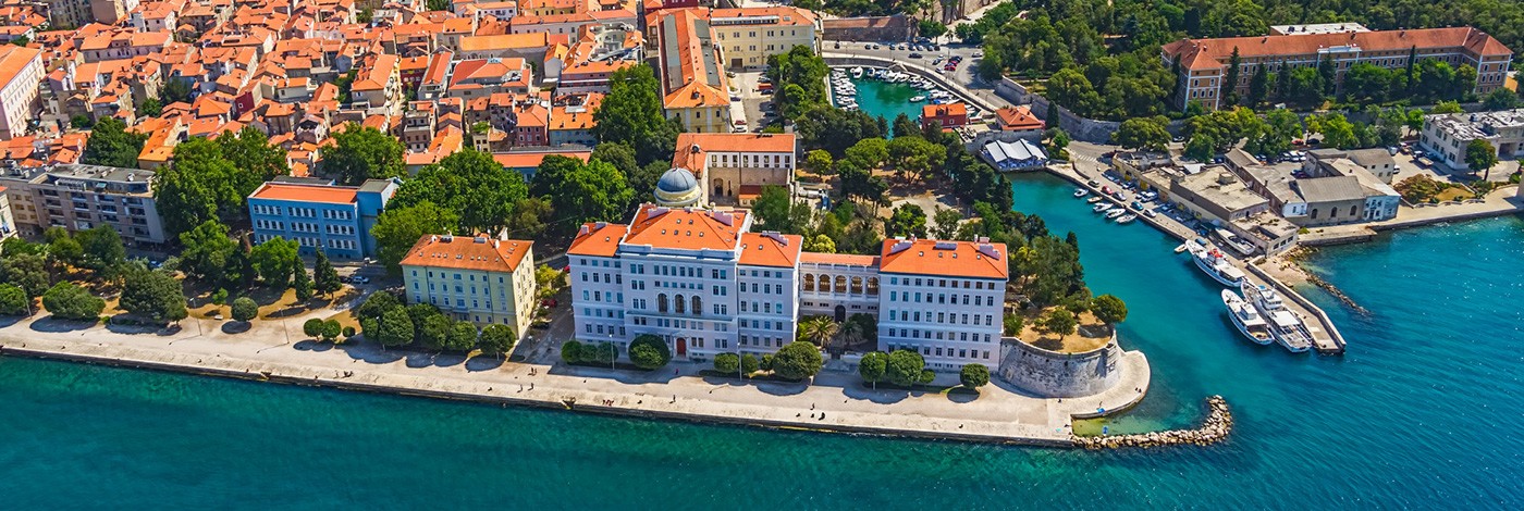 10 Picturesque Towns for Curious Travelers
