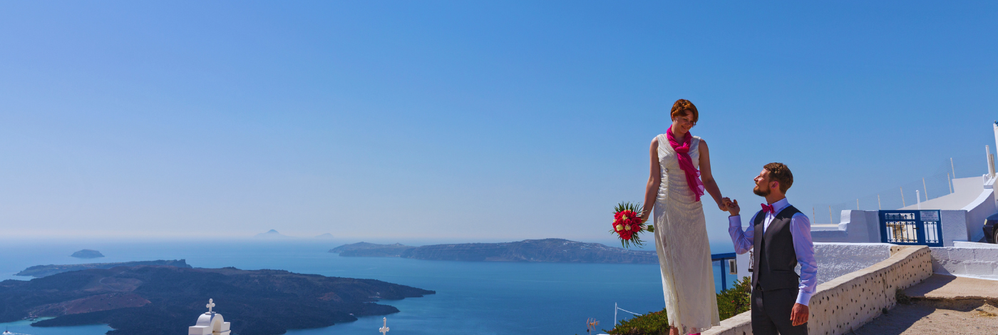 Honeymoon in Greece: Why Santorini Is the Ultimate Romantic Escape