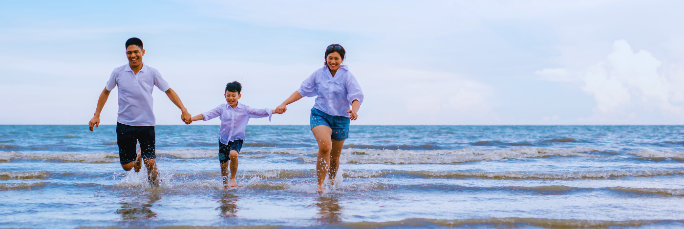 Children & infants travel FREE & the rest of the family up to -30%!